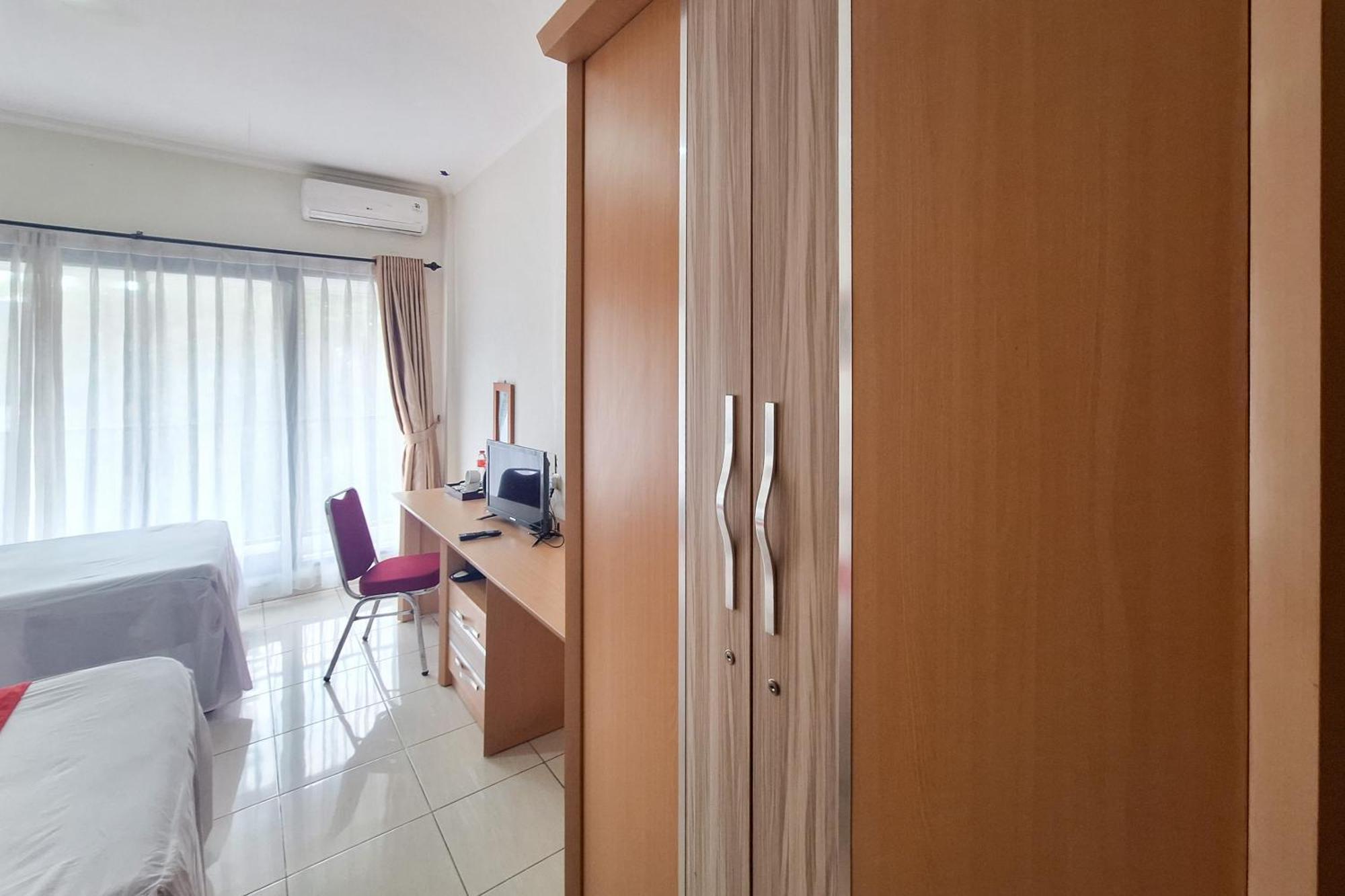 Reddoorz Resort At Tridaya Cisarua Puncak Kültér fotó